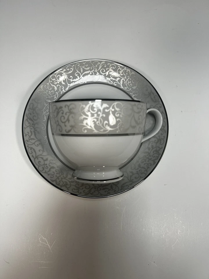 Juego de 6 tazas y platillos de pergamino Mikasa Platinum Fine China Tea Coffee L3438 Foto 3 de 4