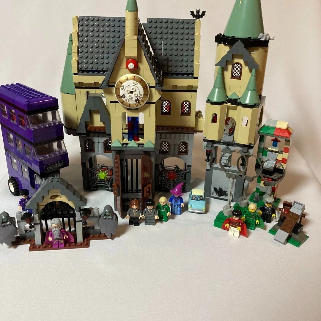 LEGO Harry Potter Series Set 4757 Hogwards Castle Night Bus Quidditch Practice