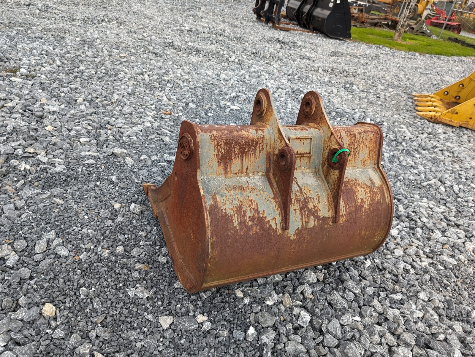 36" Geith Backhoe Bucket, 40 mm Pins; Fits Ford 550 eBay