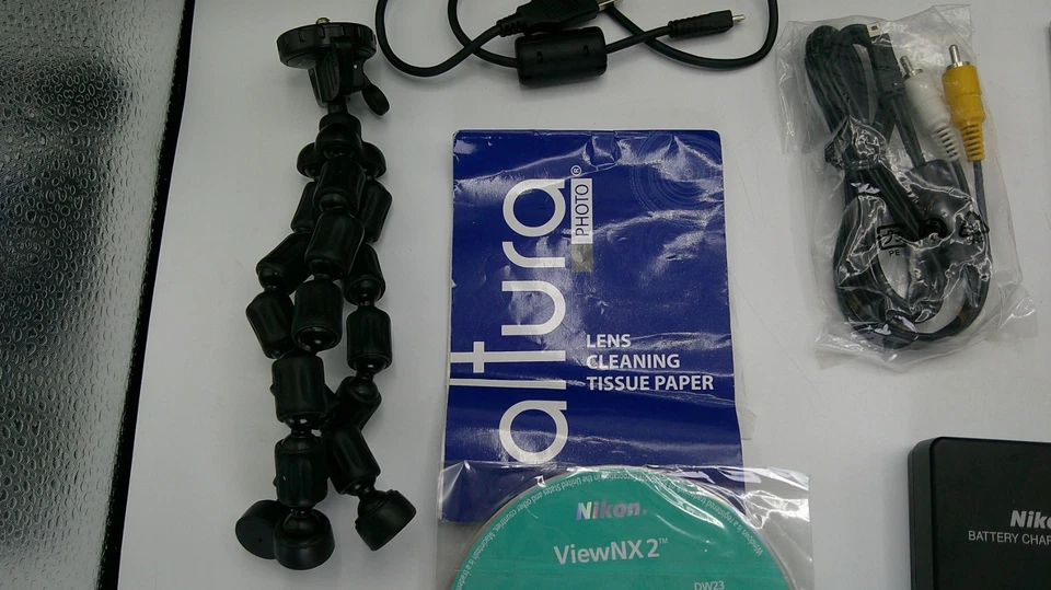 Nikon D3300 24.2MP DSLR Digital Camera 2 Lenses Accessories Tested Works - Image 4 of 4