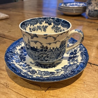 Royal Worcester Palissy Blau & Weiß Porzellan Teetasse & Untertasse