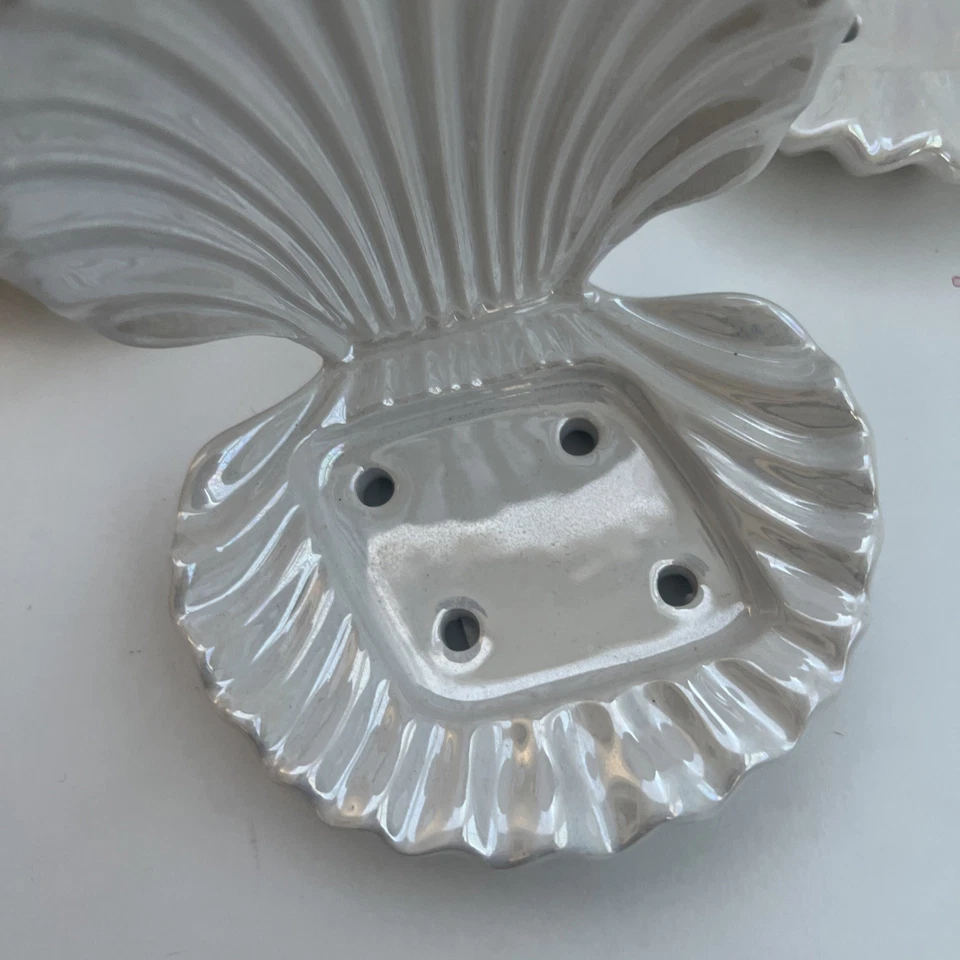 Jabón de manos 3 Bath & Body Works Iridiscent Seashell | ¡Raro y difícil de encontrar! Foto 2 de 4