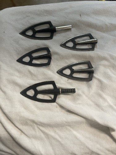 5 Vintage Ben Pearson Dead Head Broadheads