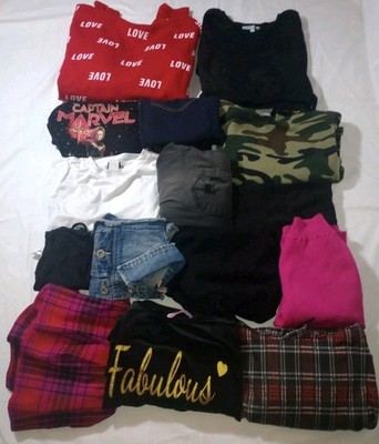 Women s Clothing Bundle 15pc Sizes S M L Mixed Tops & Bottoms Preowned