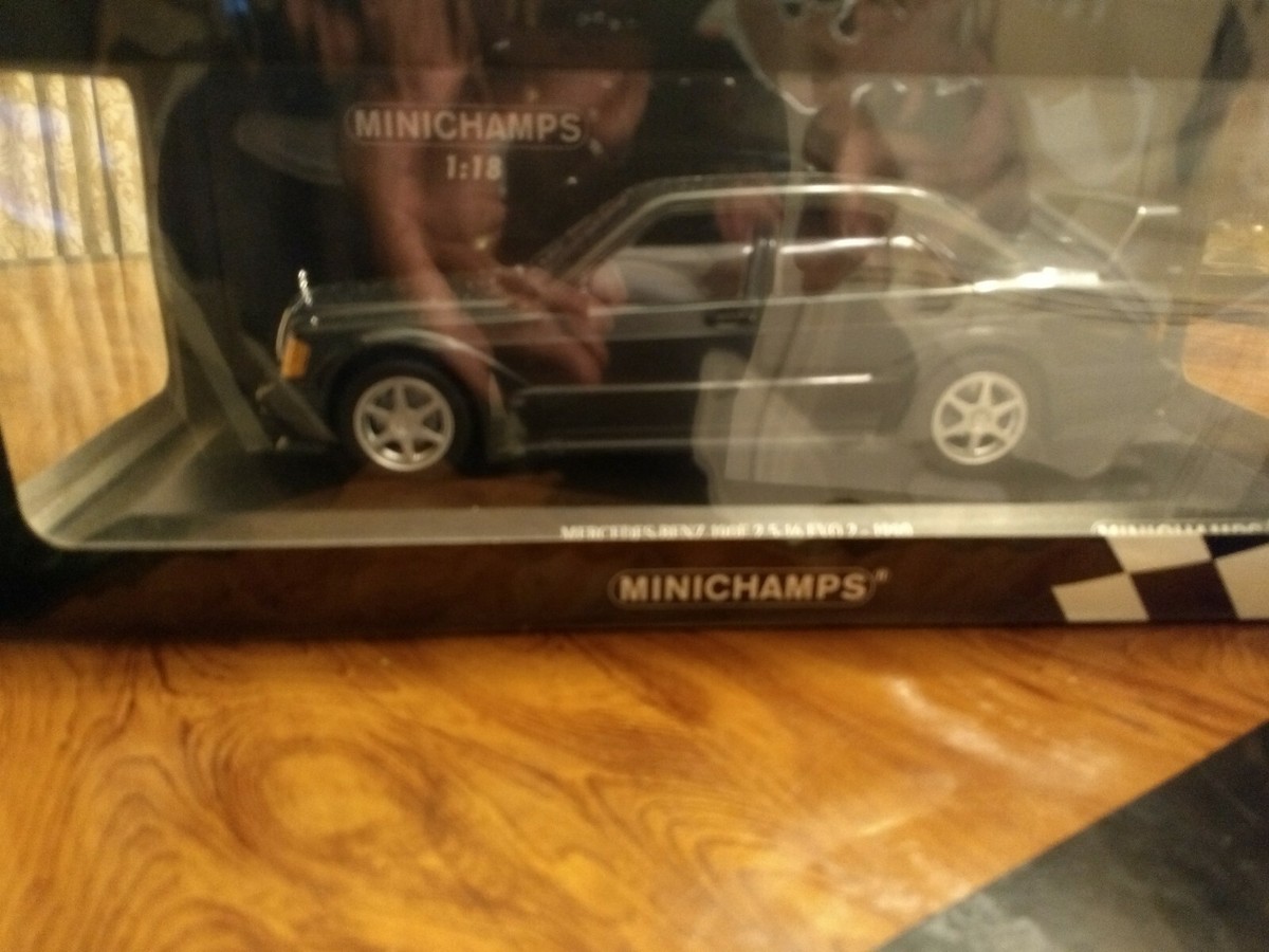 Minichamps 1989 MERCEDES BENZ 190E 2.5 16 EVO 1 Black 1/18 Scale