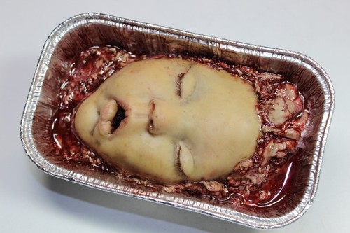 CREEPY CUISINE INFANT HEAD WITH EXPOSED BRAIN HORROR HALLOWEEN PROP - Picture 11 of 12