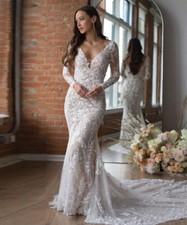 Elegant Mermaid Wedding Dress V Neck Appliques Backless Court Train Bridal Gowns