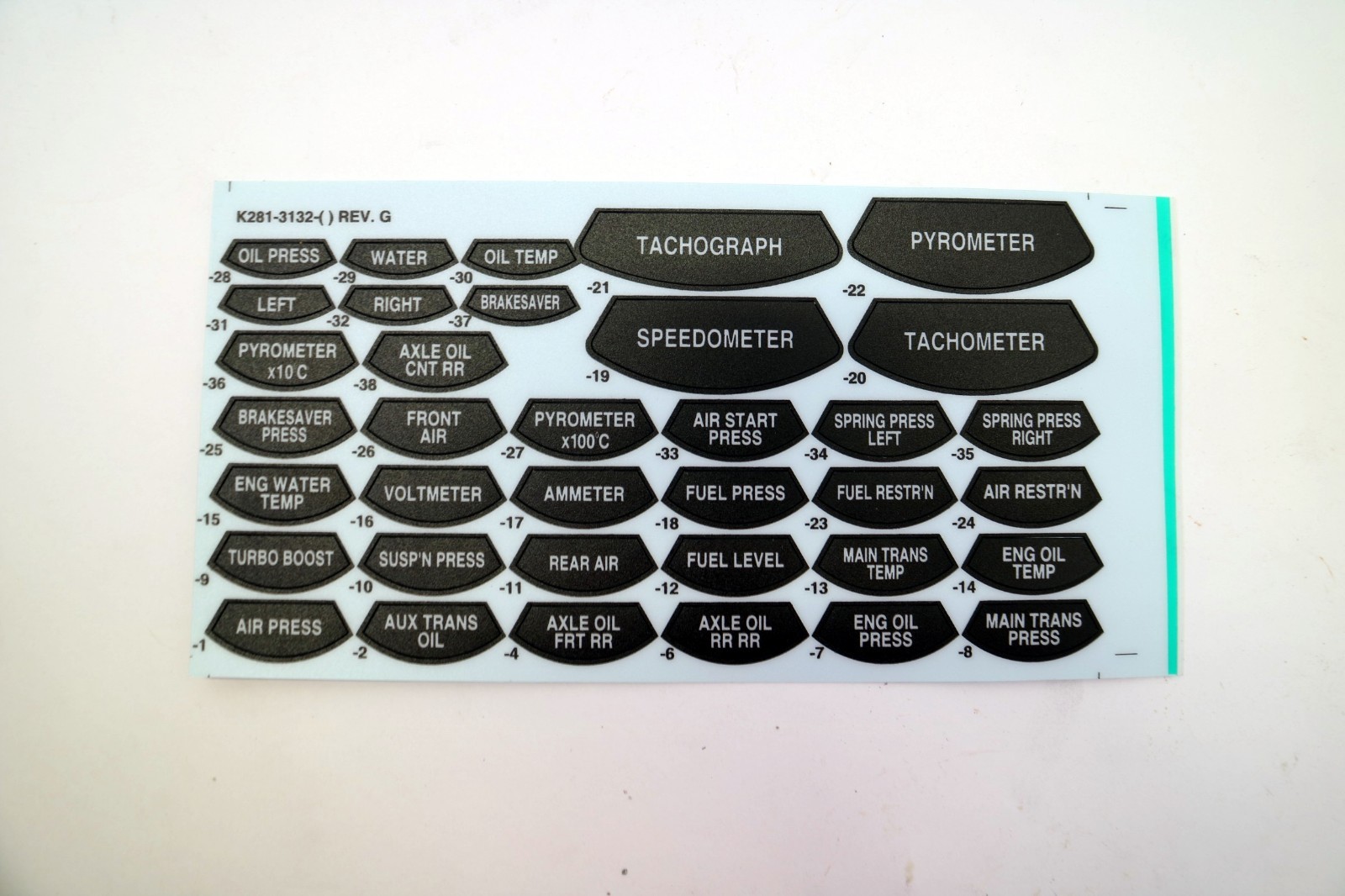 KENWORTH GENUINE DECAL GAUGE SET ( K2813132 ) eBay