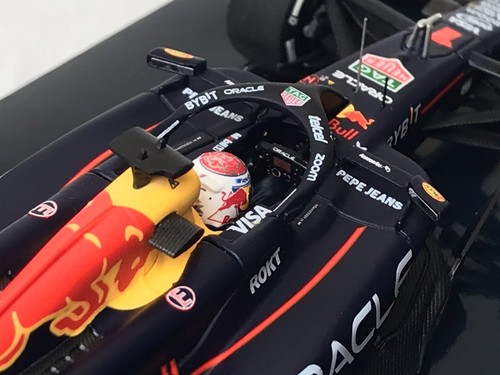 Minichamps 410240101 Red Bull RB20 Max Verstappen #1 F1 World Champion 2024 1:43 - Picture 9 of 24