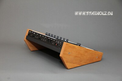 Ständer für Roland TR-8S. Modell ''Oak''