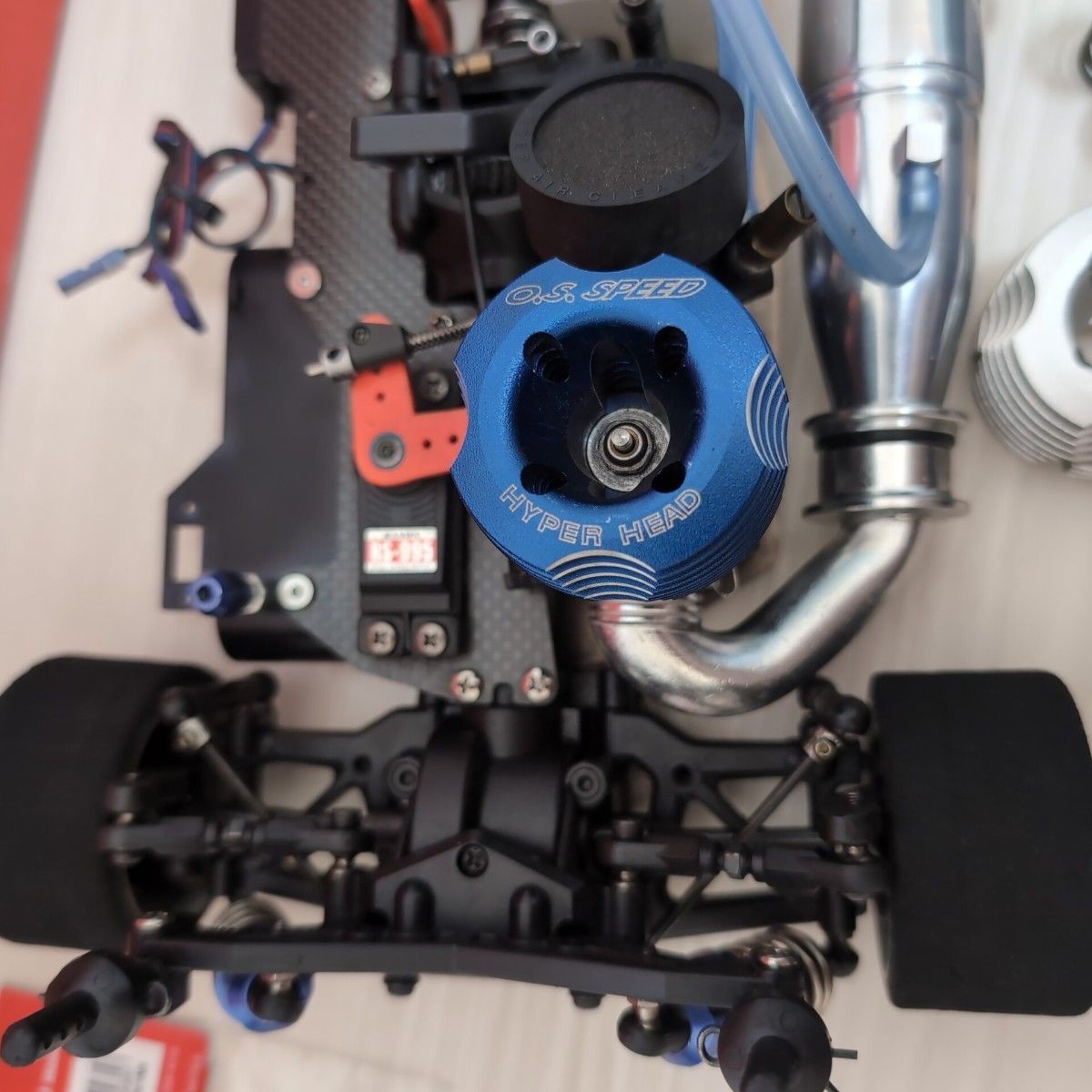 送料無料 京商 KYOSHO FW-05R O.S.エンジン搭載サンワ サーボ付 KYOSHO 1/10 FW-05R RC Car O.S.12TR Engine Sanwa Servo Muffler