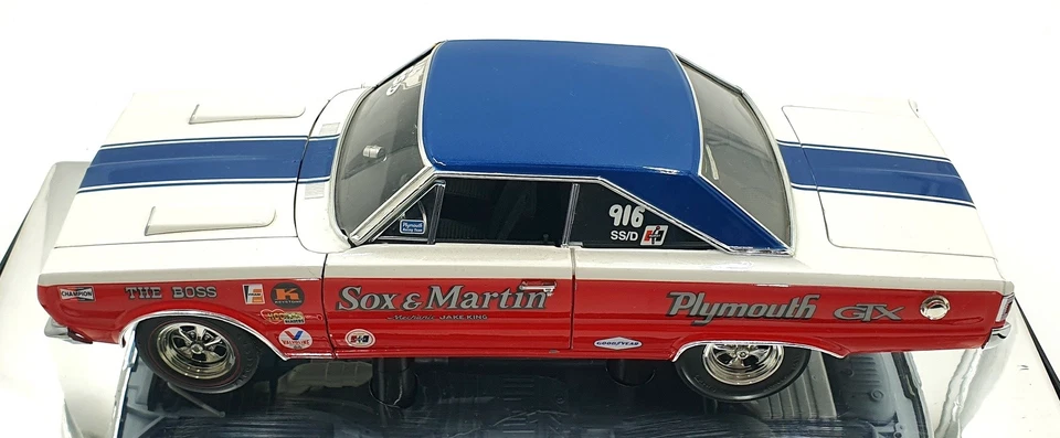 Highway 61 1/18 Scale 50026 - 1967 Plymouth Superstock 440 GTX Sox & Martin - Image 3 of 4