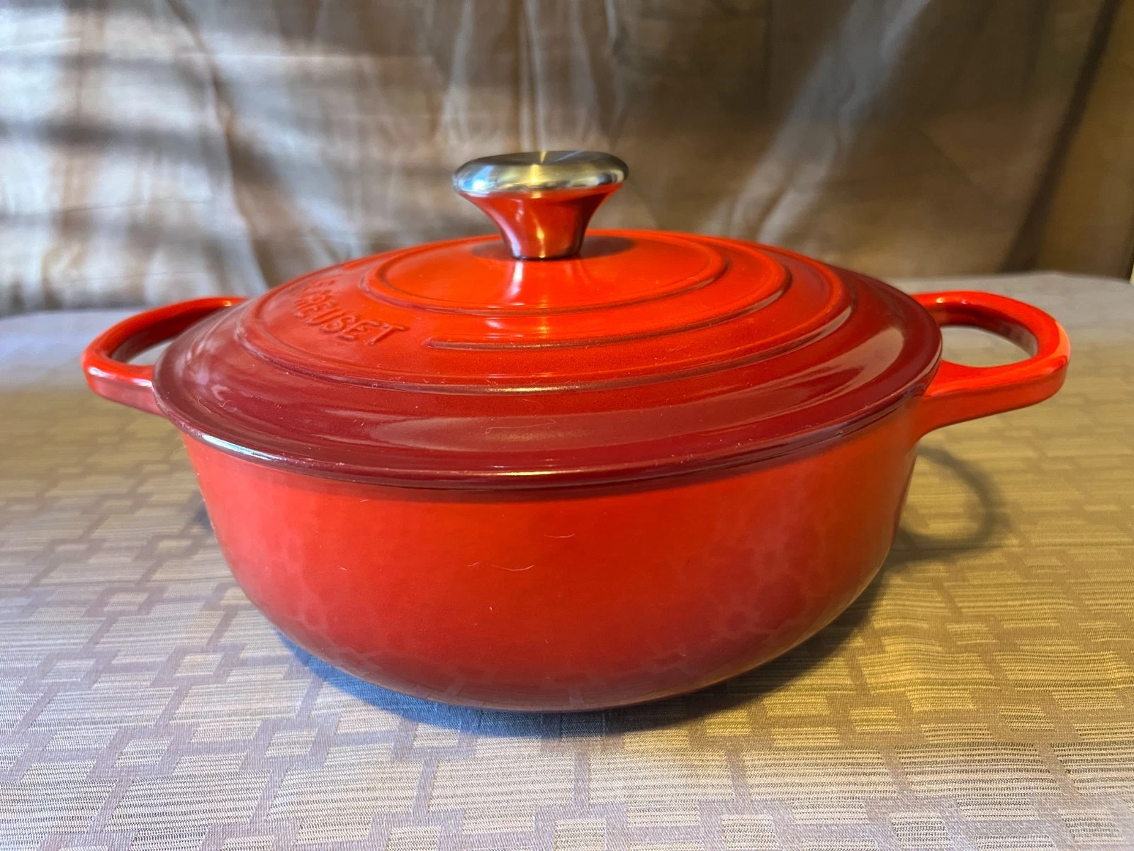 Le Creuset 24 Red Enameled Cast Iron Round Dutch Oven w/Lid France 3.5 Qt, 3.4L