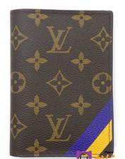 Good Auth LOUIS VUITTON Couverture Passeport Passport Cover Monogram LV F/S