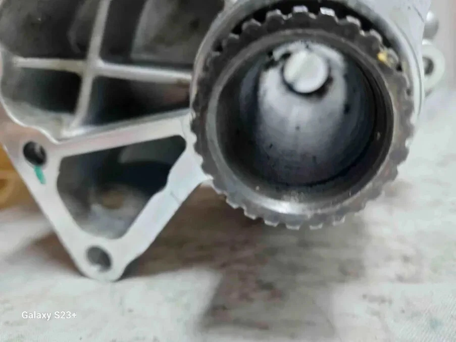 Conjunto de caja de transferencia Nissan Infiniti 2013-2021 3,5 L VQ35DE/DD 331003KA0B Foto 2 de 4