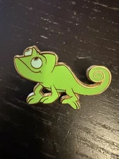 DLP Paris - Cast Lanyard Series 6 - Pascal from Tangled - Disney Pin