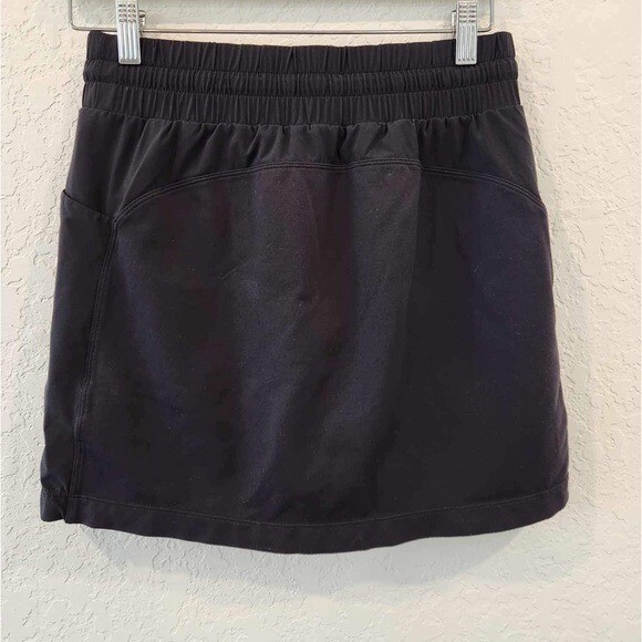 Athleta Excursion Hybrid Black Skort - image 2