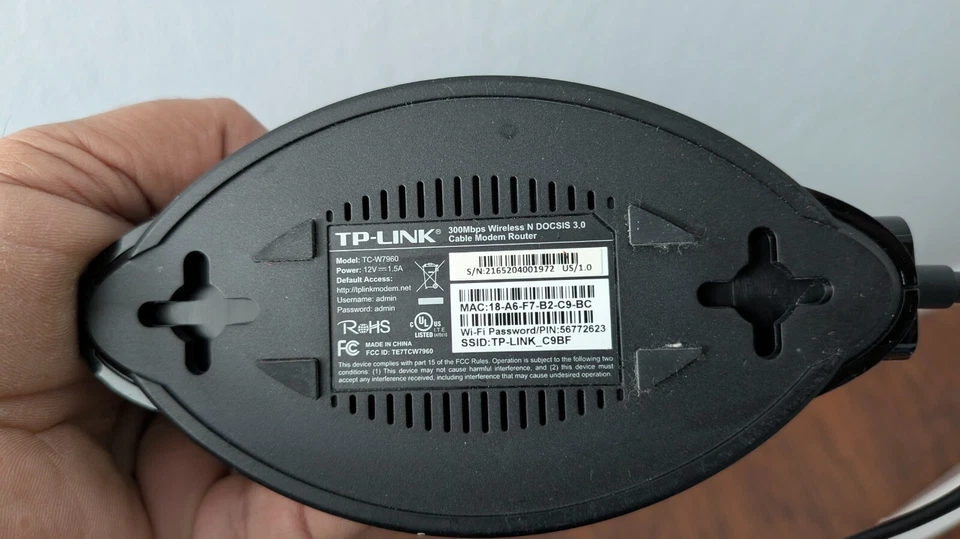 TP-Link TC-W7960 DOCSIS 3.0 WiFi Cable Modem Wireless Router Black 12V 300Mbps - Image 4 of 4