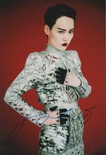 Rinko Kikuchi Autogramm signed 20x30 cm Bild