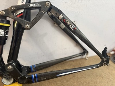 TREK FUEL 100 OLD MTB カーボン17.5インチ　マウンテン Trek Fuel 100 Full Suspension Mountain Bike Frame 17.5