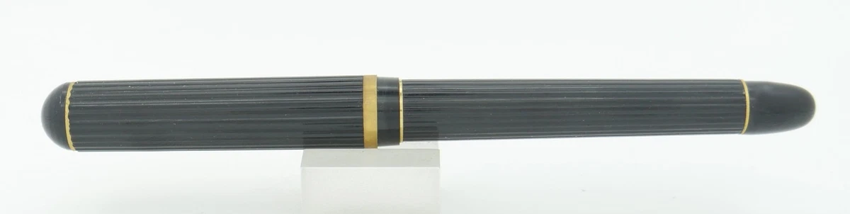 Pilot Tiger 600 Black Fluted & Gold Fountain Pen - Fine Nib - 1970's -New