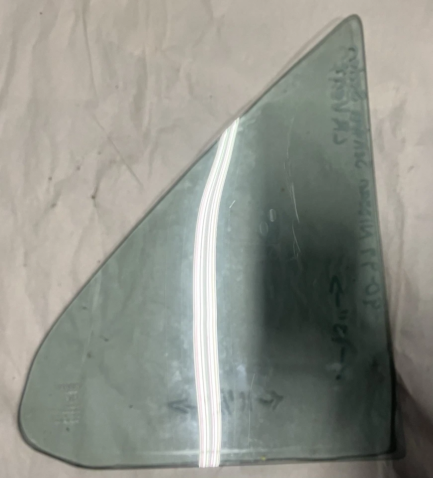 Nissan Sentra 1995-1999 sedán conductor/lado izquierdo ventilación trasera ventana vidrio Foto 4 de 4