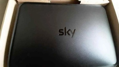 Sky Q Humax ESD 160S Receiver Sat UHD Receiver ohne Zubehör Ju.Pin auf NIE