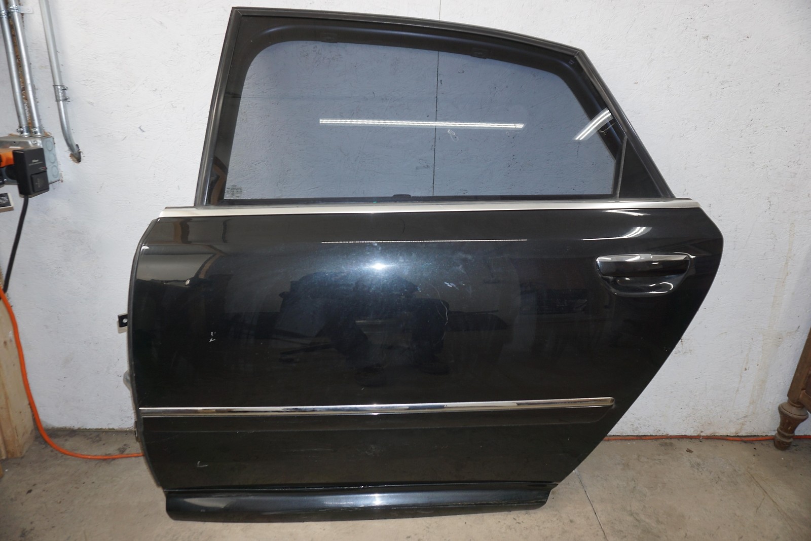 07 08 09 10 2004-2010 Audi A8L Quattro Rear Left Door Used Oem (4e4-833-051-a)