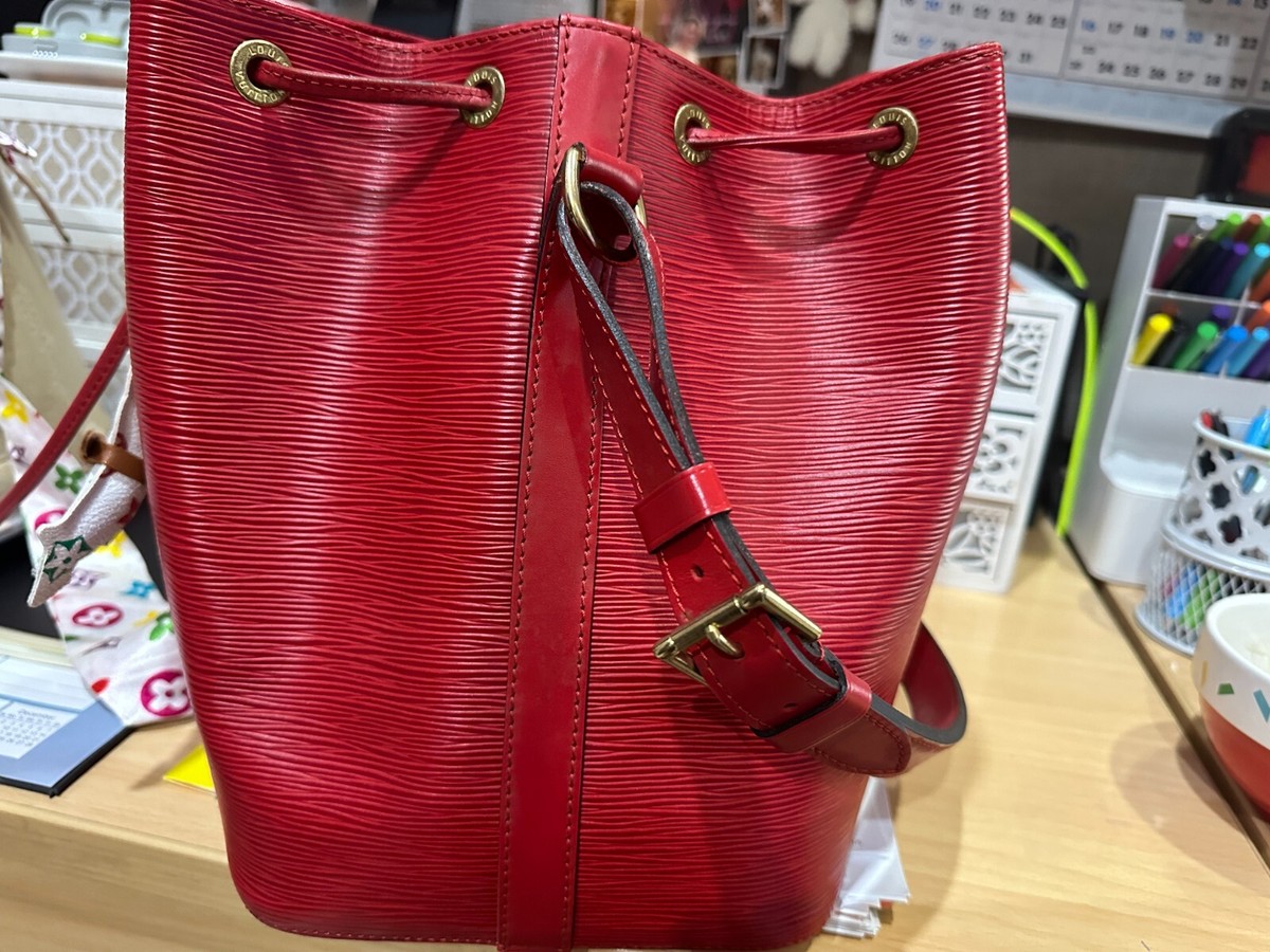 Epi Noe Louis Vuitton Epi Leather Crossbody Bag Louis Vuitton Epi 