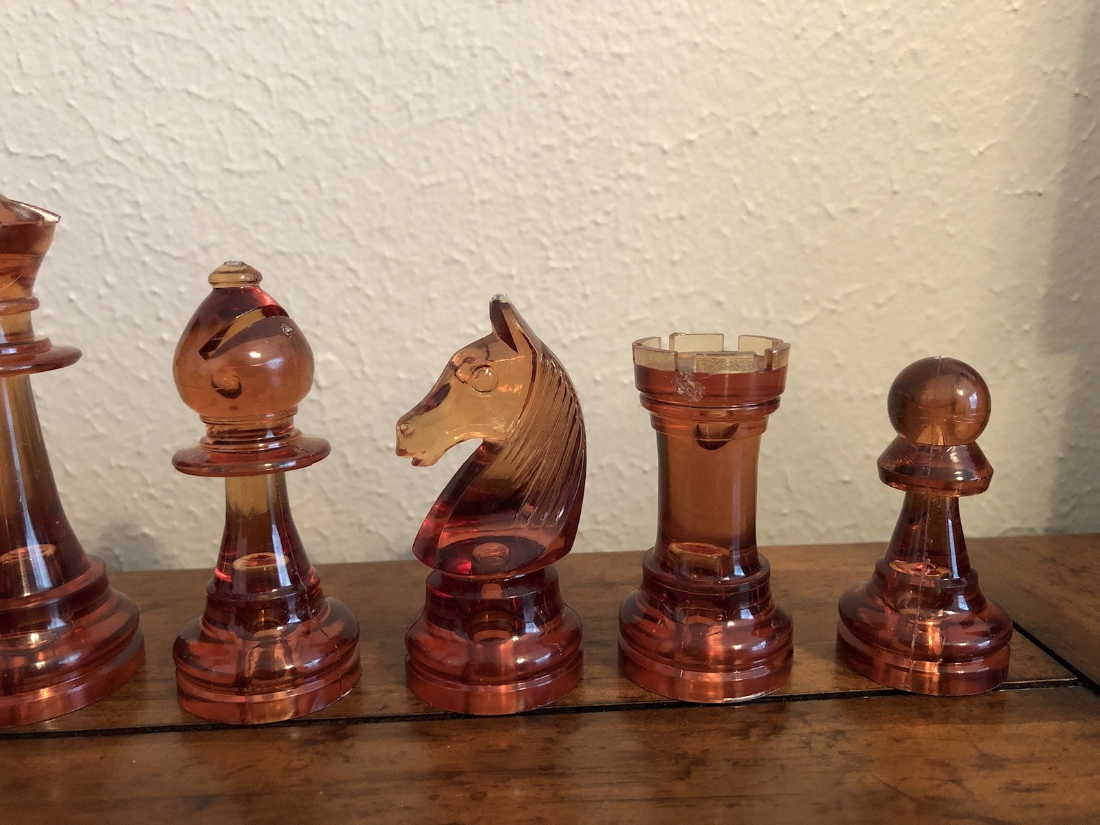 Staunton standard plastic chess pieces in amber amber amber and transparent colors e38759 Staunton standard plastic chess pieces in amber amber amber and transparent colors e38759