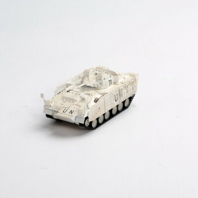 EASY MODEL 1/72 MCV 80 Warrior 1stBn 22nd Cheshire Regt Tank Display 35036 Model