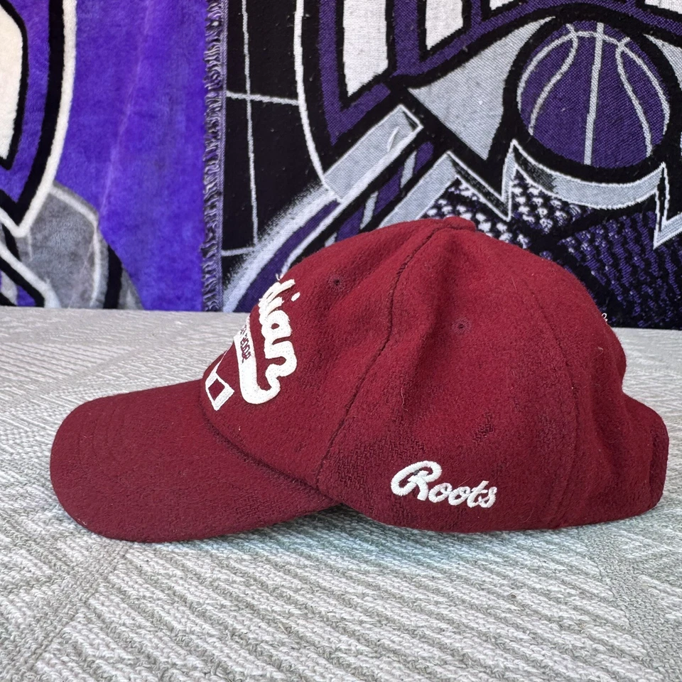 Винтажная канадская шапка олимпийской команды с красным ремешком шерсть корней 2002 Y2K канадская - Изображение 3 из 4