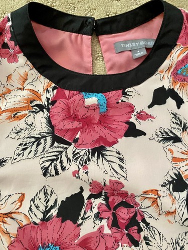 Tinley Road Floral Pink, Black Red Top EUC S - Picture 3 of 7