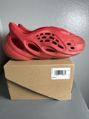 Yeezy Foam Runner Men's Size 9 Vermillion RNNR Foamrunner