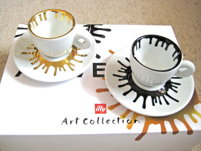 NEU Illy Art Collection 2021 Ai Weiwei  2 Espressotassen Untertassen limitiert