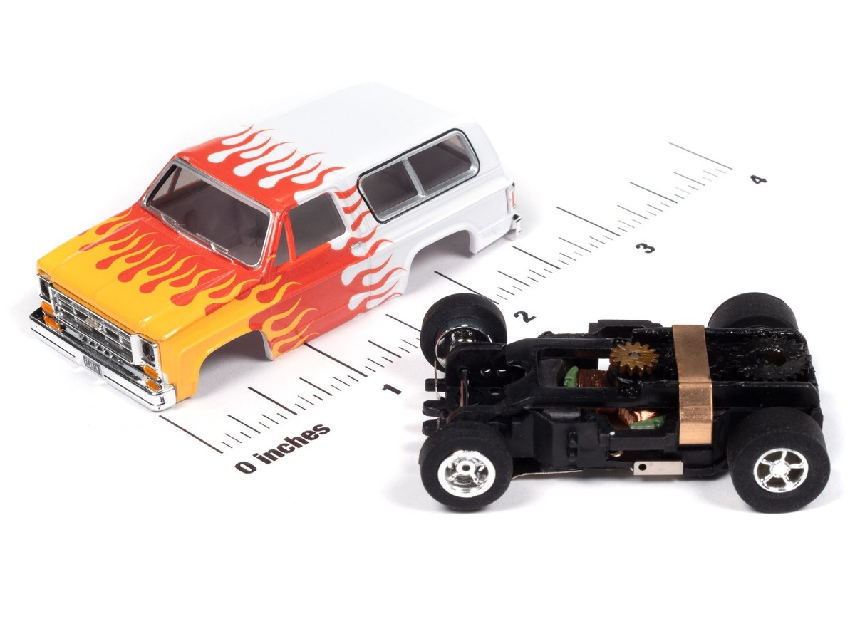 Auto World '72 Ford Baja Bronco Xtraction - Gold w/ Orange
