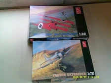 2 Hobbycraft Red Baron DR.1 Triplane & French Skyraider Airplane Model Kit