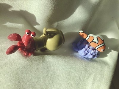 Early 2016 Kinder Finding Dory Kinder  Kreeft  Hermit Crab &Orange Swingle Fish