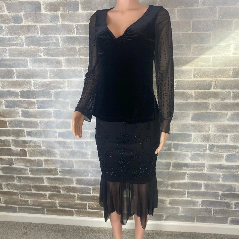 Falda y blusa de colección 2 piezas con cuentas, terciopelo, transparente, volantes talla S/M por CDC Foto 4 de 4