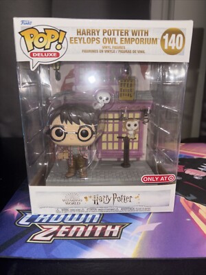 Funko Pop! Deluxe: Harry Potter - Harry Potter with Eeylops Owl Emporium
