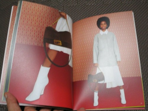 "FENDI" Prefall 2019 Women's Collection Catalog Booklet - Picture 8 of 12