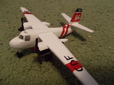 Built 1/144: California CDF GRUMMAN S-2 TRACKER Fire-Fighting Aircraft