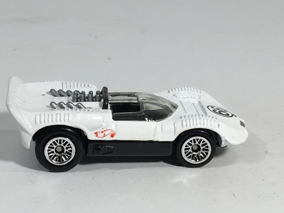 Hot Wheels 1998 Chaparral 2 White HW First Editions Series Malaysia Loose - Image 2 of 4