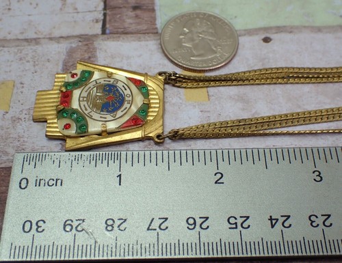 "Collar de Grupo Fraternal Desconocido Vintage Rojo Verde Estrás Triple Cadena 15" - Imagen 16 de 16