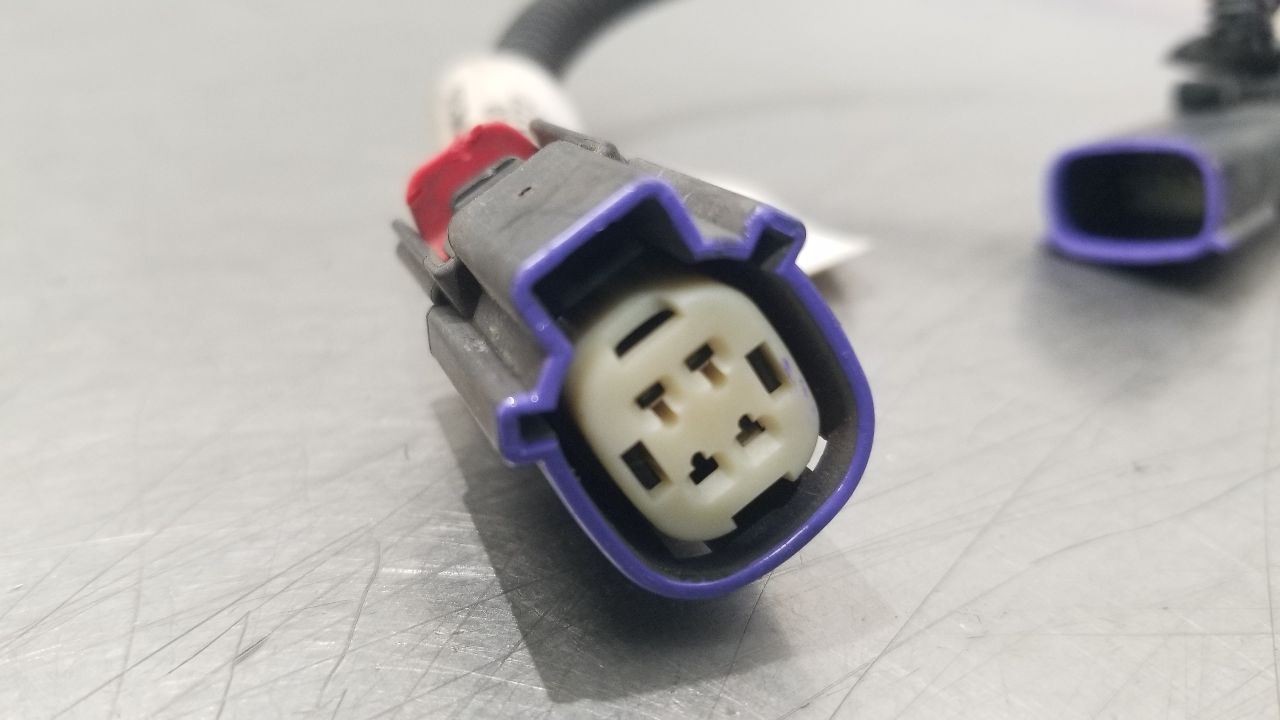 23 GMC SIERRA 2500 LOWER AIR SHUTTER 6.6L DIESEL