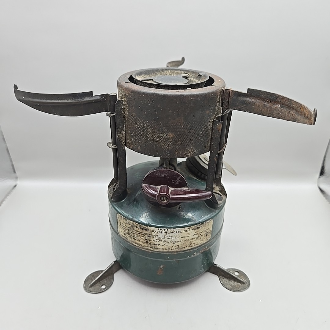 Vintage Coleman 1951 M-1950 Gasoline One Burner Camping Cooking