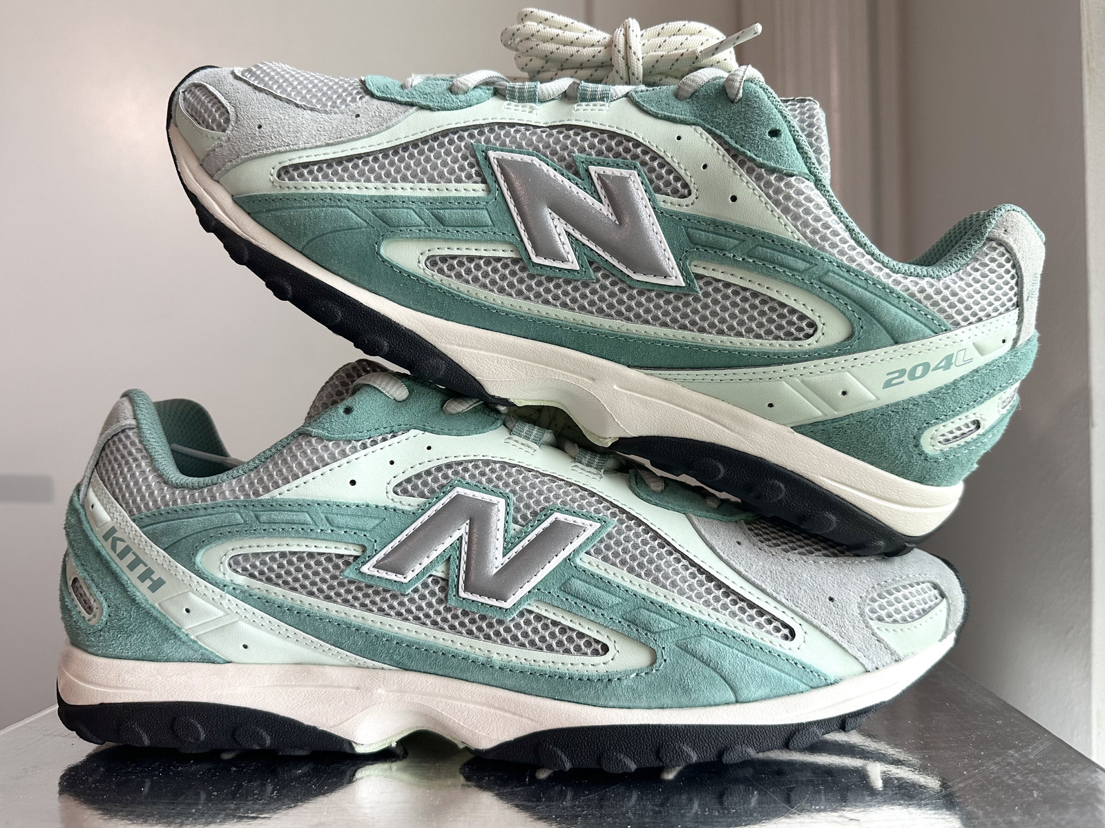 Size 11.5 - New Balance Kith x 204L Bluebell