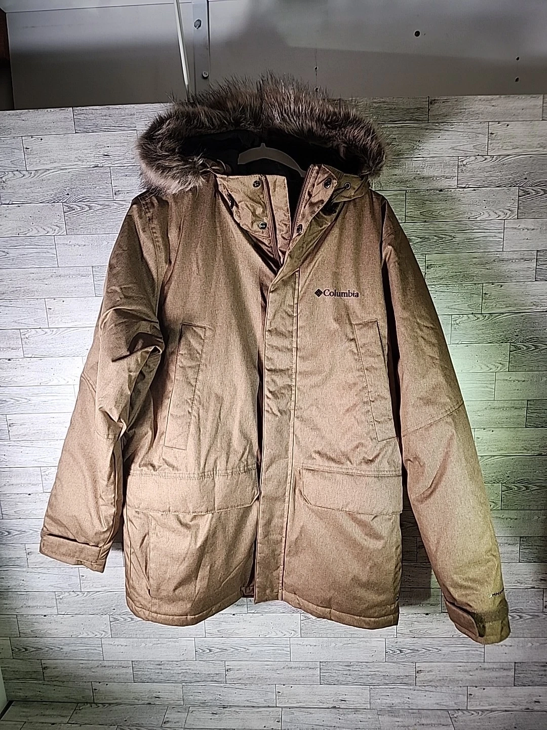 Columbia Penns Creek Faux Fur Hooded Heavy Parka Coat Size M Snow Ski Jacket
Opens in a new window o