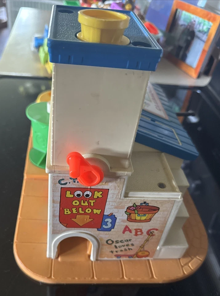 Винтажный 1976Fisher PriceLittlePeople Sesame St. Clubhouse #937-48 + фигурки, 60 + аксессуары - Изображение 2 из 4