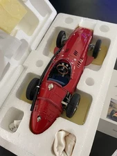 CMC 1:18 Scale 1957 Maserati 250F Grand Prix Sieger